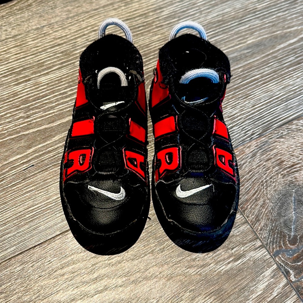 Toddler Nike Air Pippen Sneakers Size 9